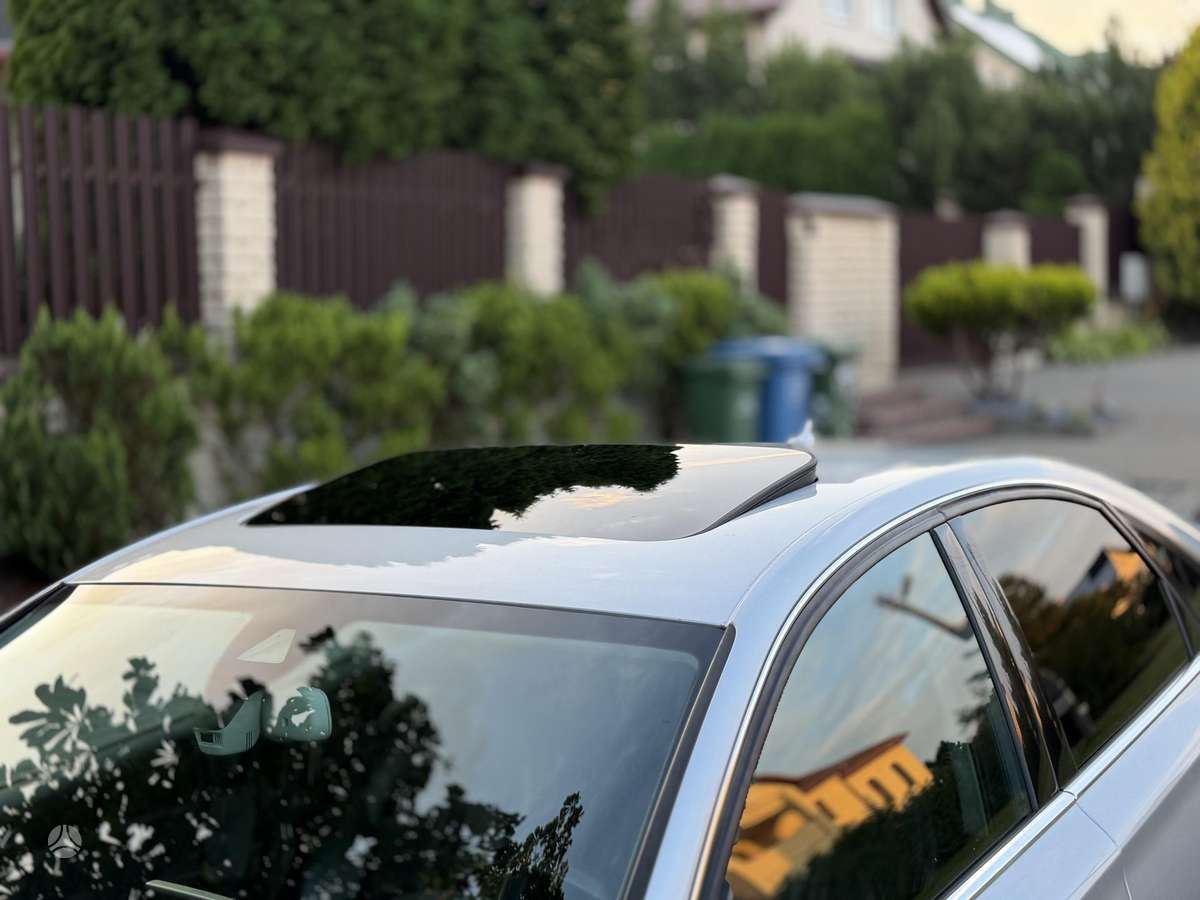 Audi A8, 4.1 l., Седан