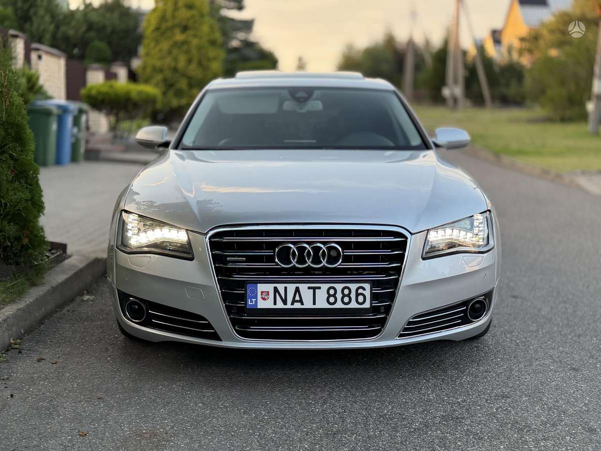 Audi A8, 4.1 l., Седан