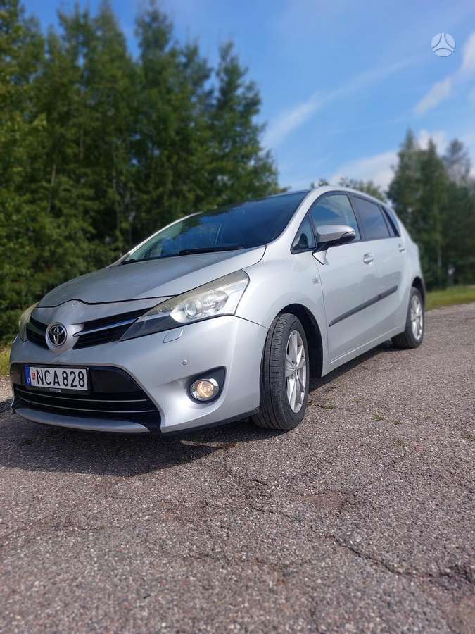 Toyota Verso - 3