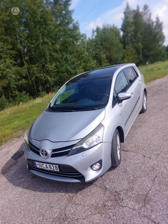 Toyota Verso - 1