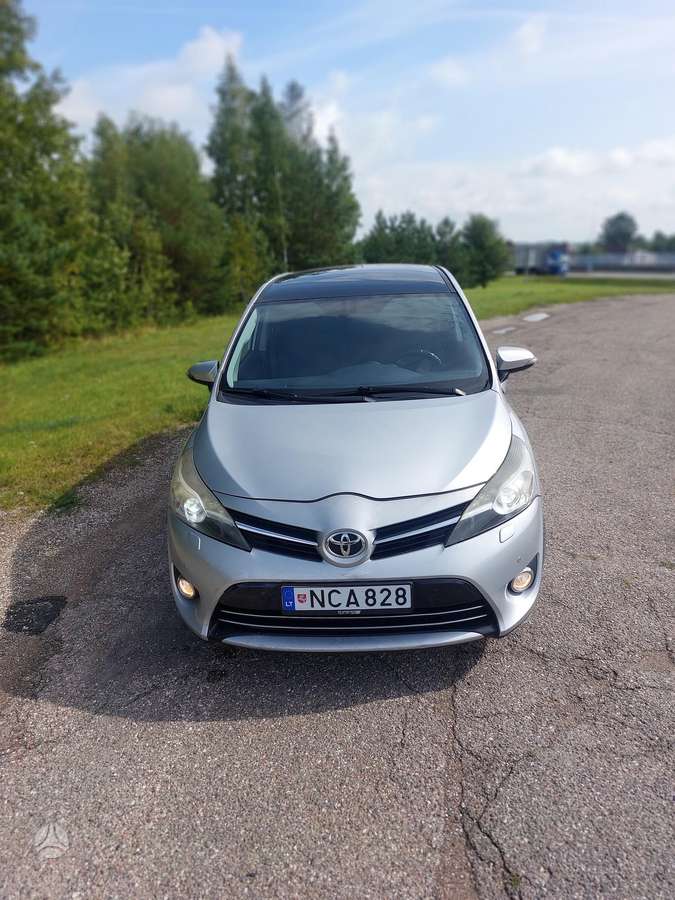 Toyota Verso - 2