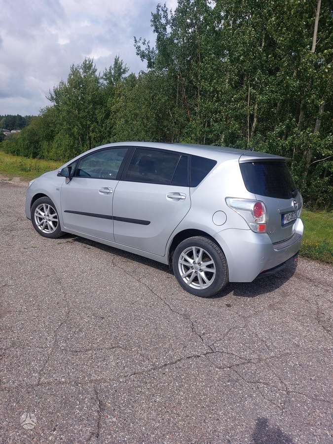 Toyota Verso - 11