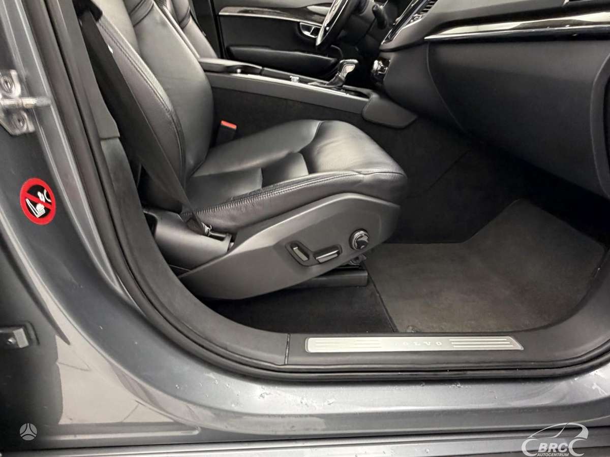 Volvo XC90 - 7