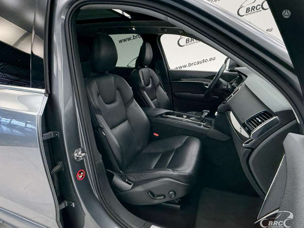 Volvo XC90 - 8