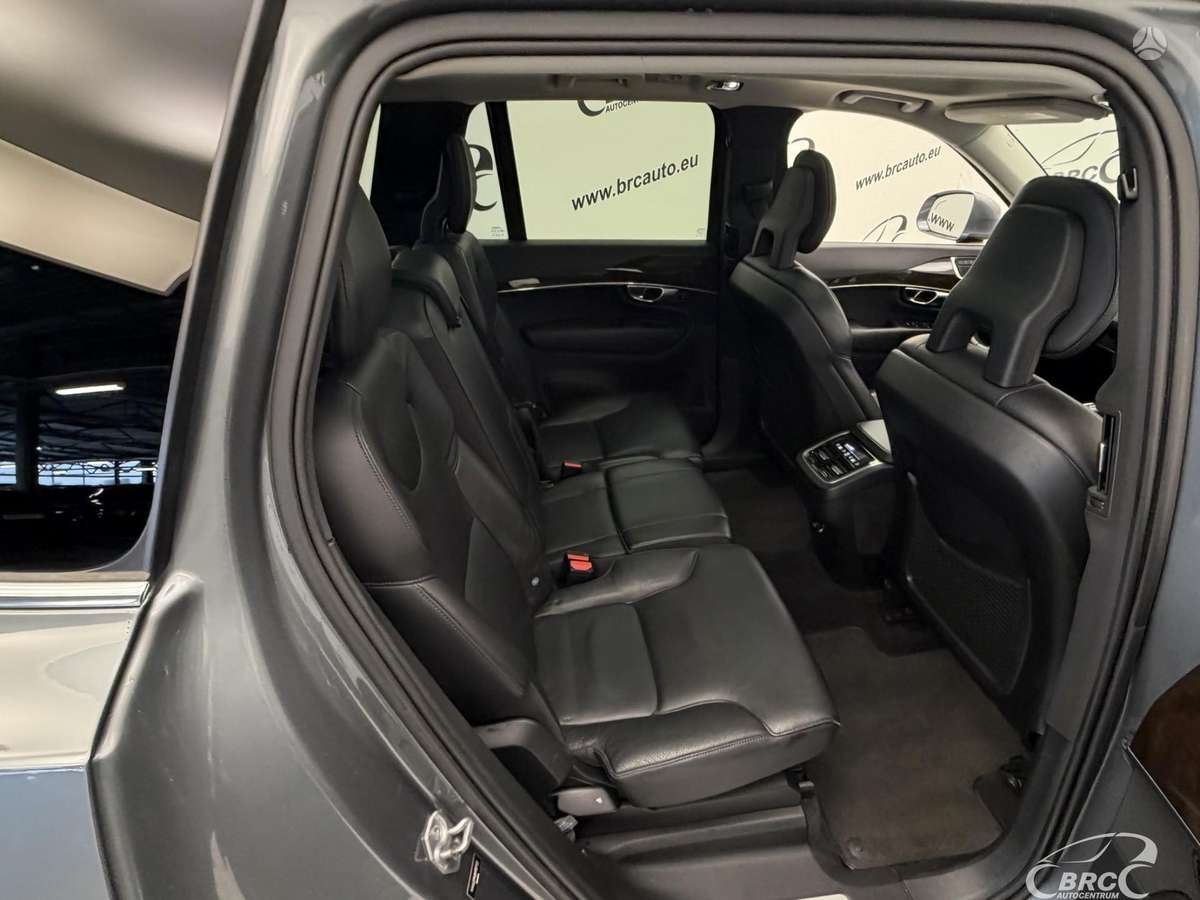 Volvo XC90 - 12