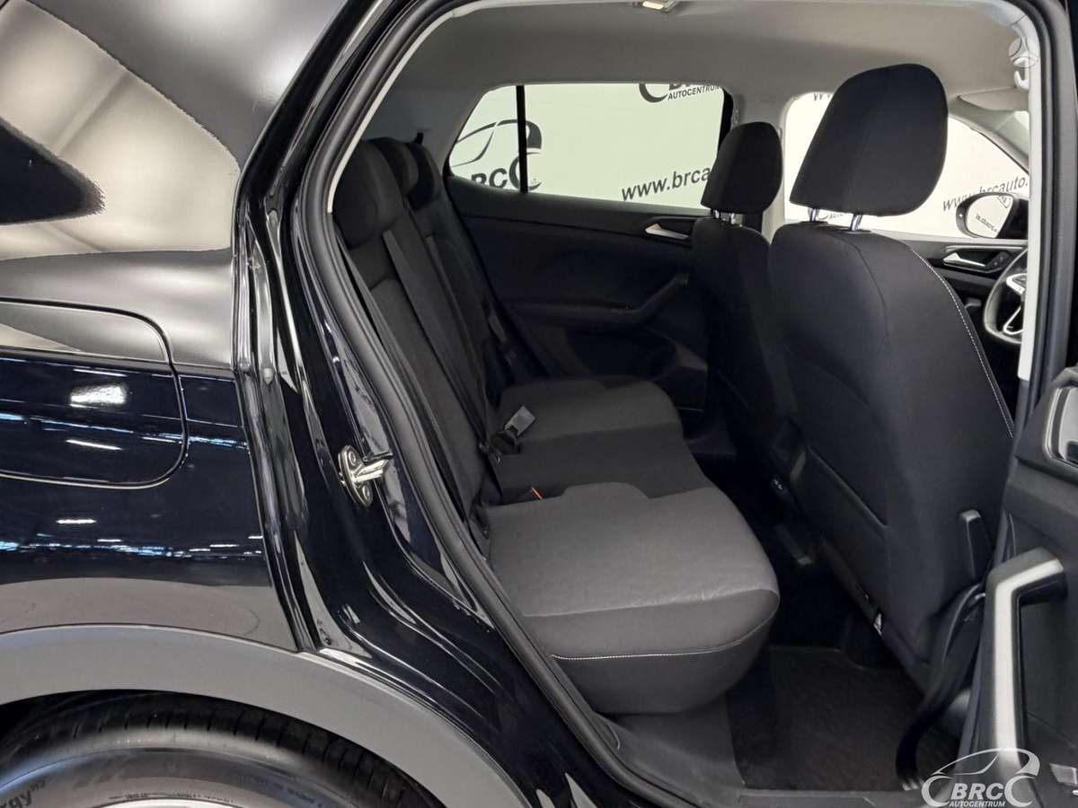 Volkswagen T-Cross - 11