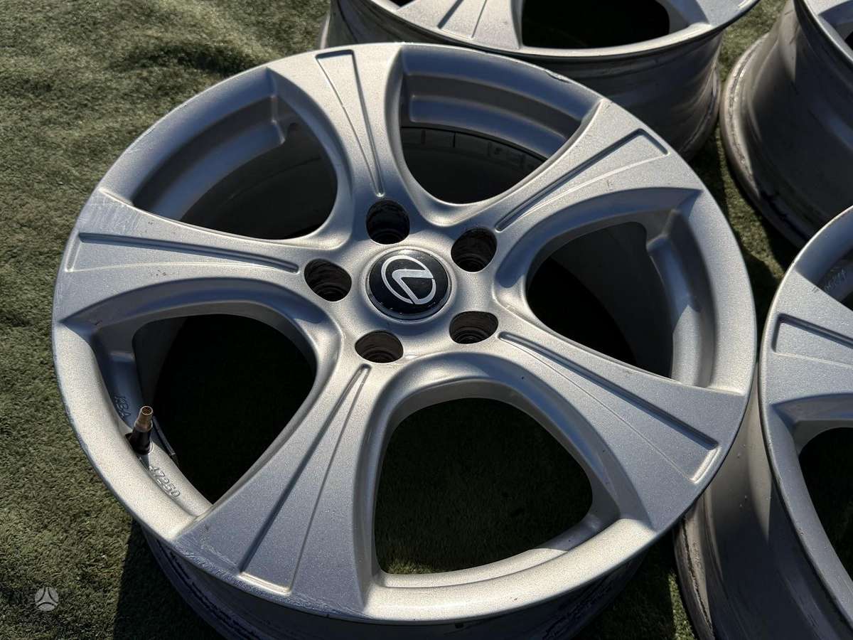Lexus VOKISKI - 7J, ET45, легкосплавные , R17