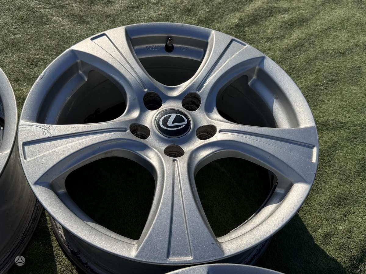 Lexus VOKISKI - 7J, ET45, легкосплавные , R17