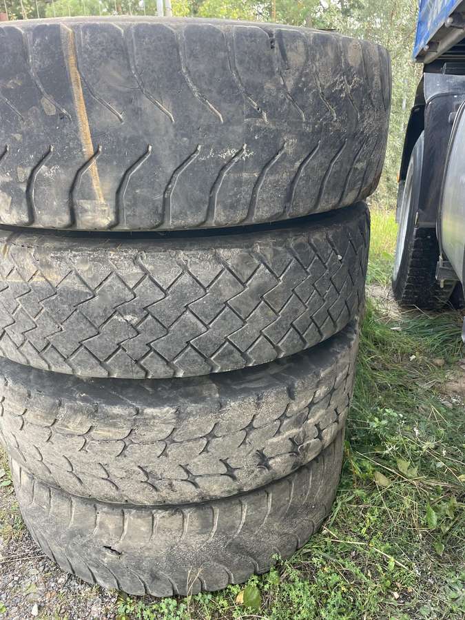 Michelin, всесезонные 315/80 R22,5