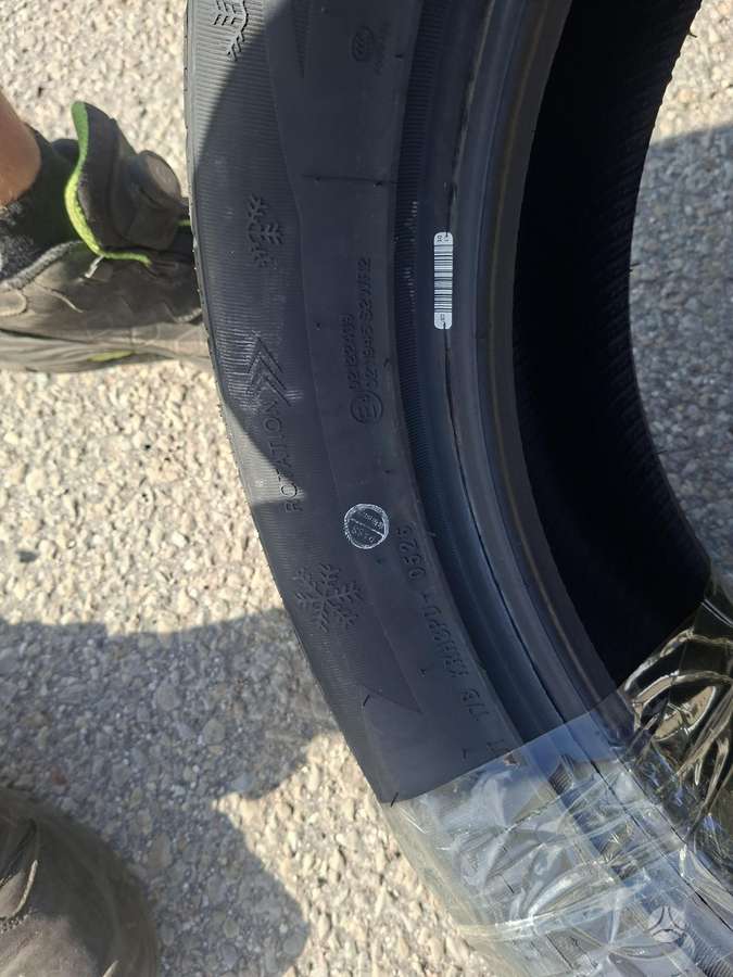 Zmax, žieminės 225/55 R18