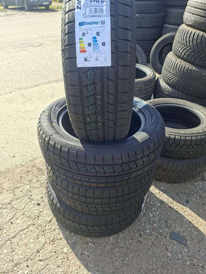 Zmax, žieminės 215/55 R16