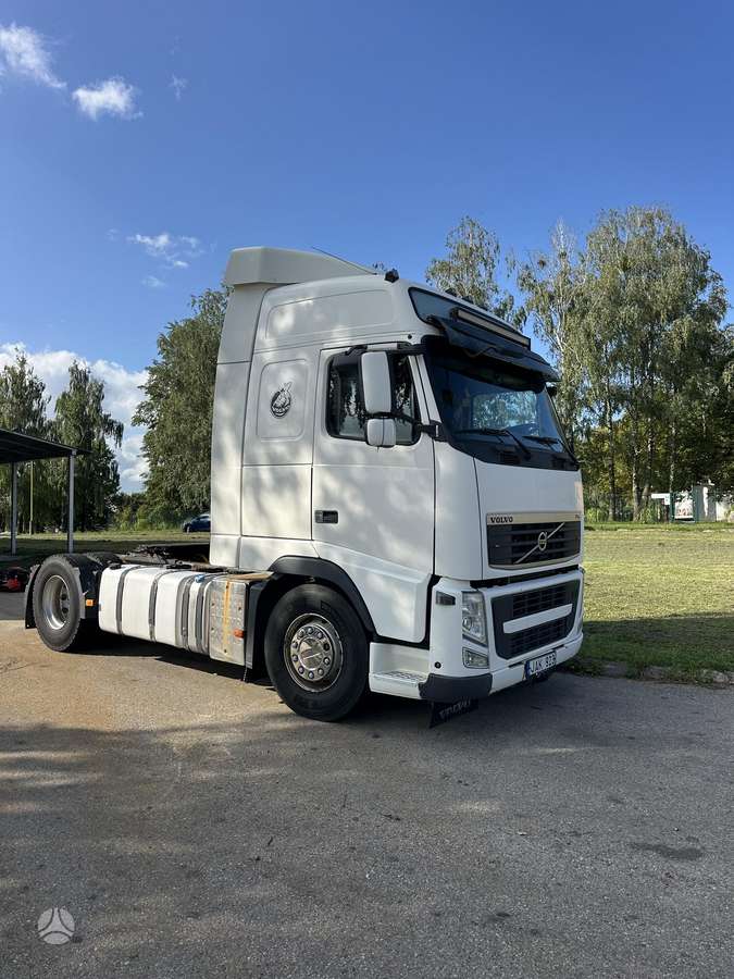 Volvo FH 420, double sleeper