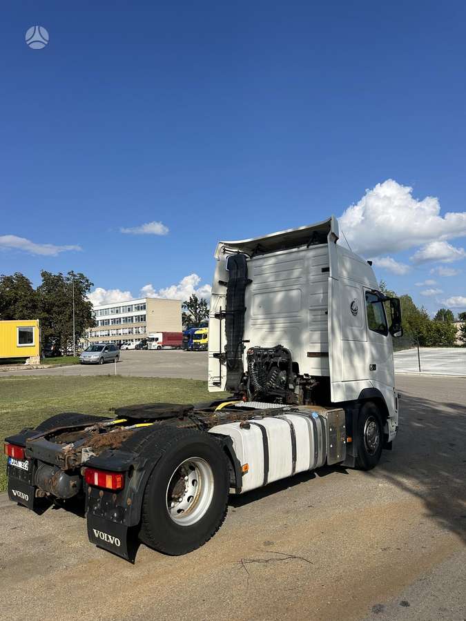 Volvo FH 420, double sleeper