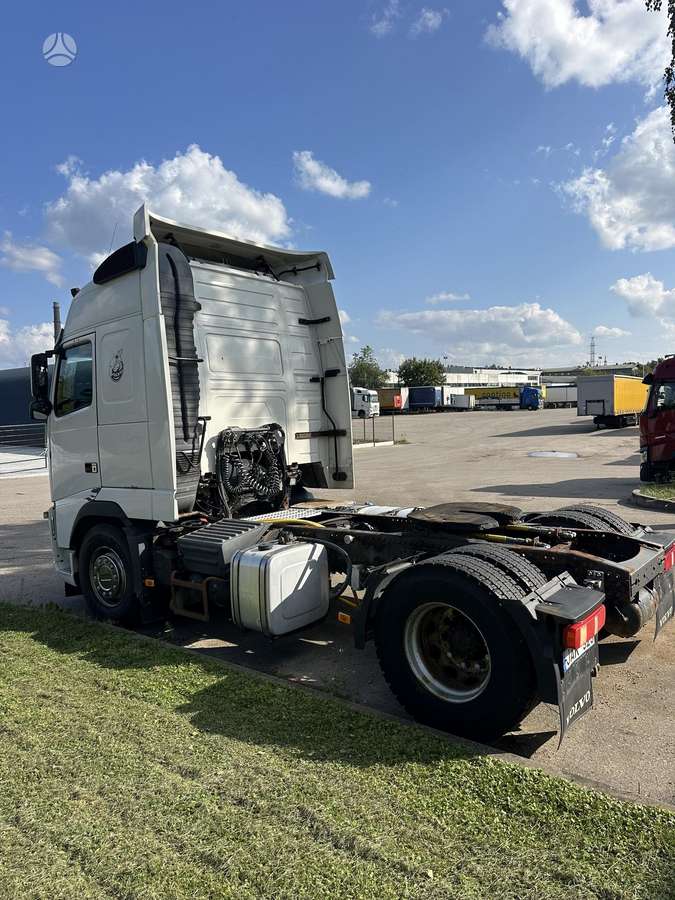 Volvo FH 420, double sleeper