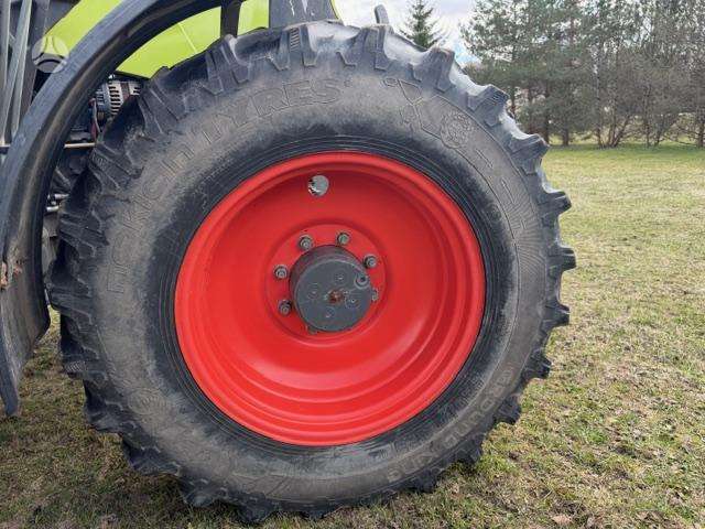 Claas Arion 440, traktoriai
