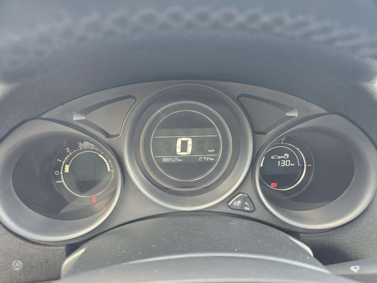 Citroen C4, 1.6 l., hatchback