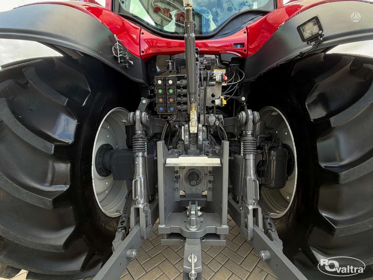 Valtra T175A, traktoriai