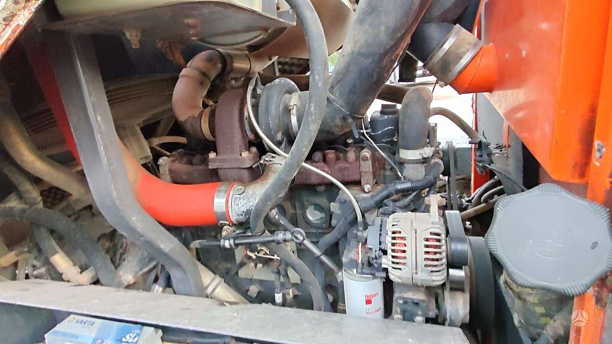 O&K F106.6, grader