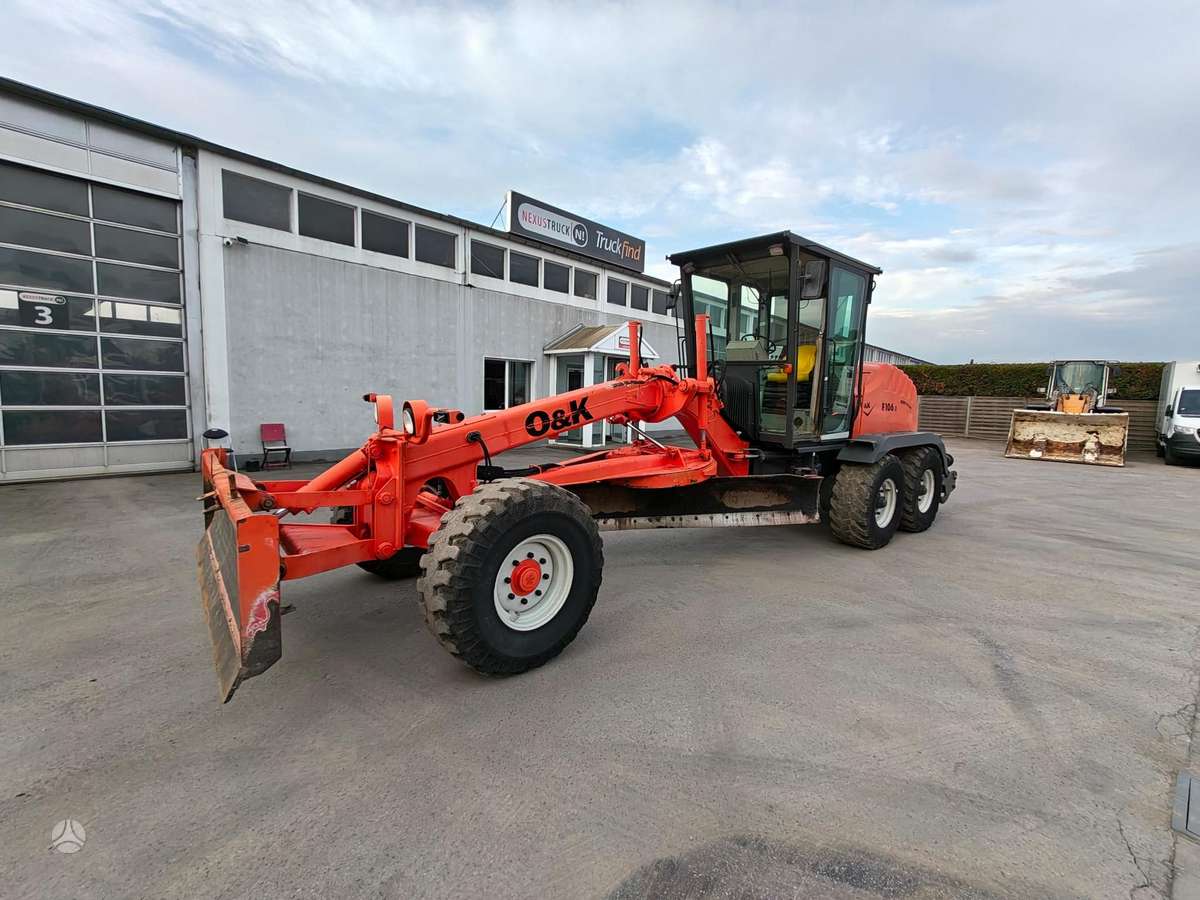 O&K F106.6, grader