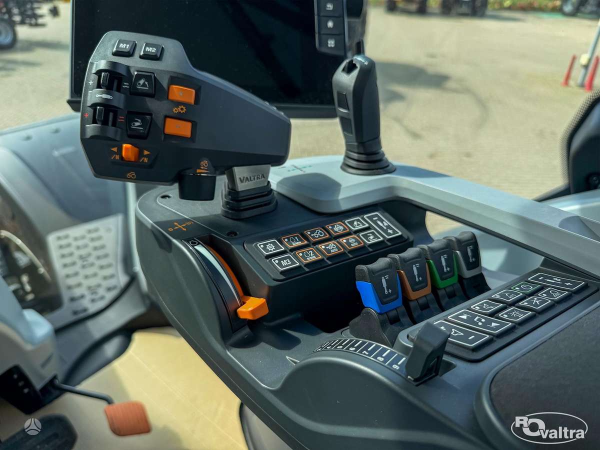 Valtra S416, traktoriai
