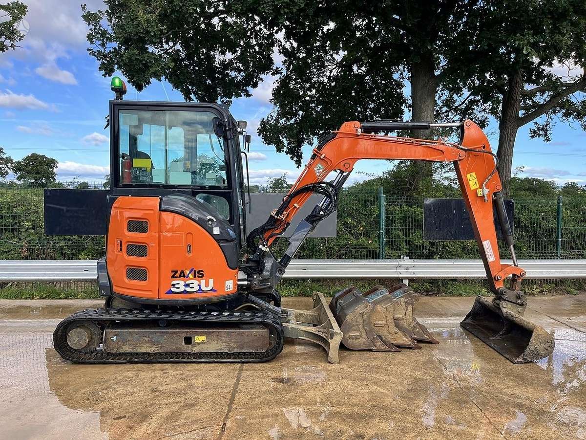 Hitachi ZX33U-6, mini excavator
