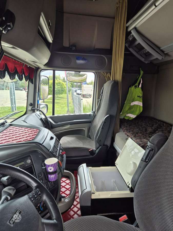 DAF 105.460 ATe, double sleeper