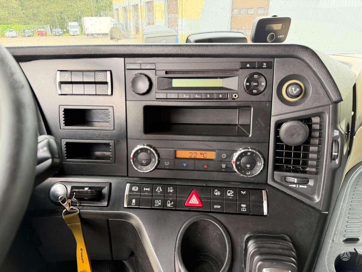 Mercedes-Benz ACTROS 1845, single sleeper