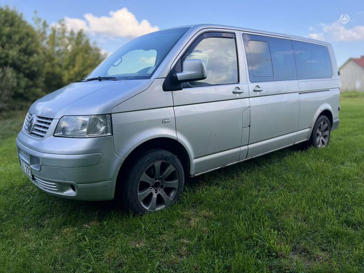 Volkswagen Caravelle - 2
