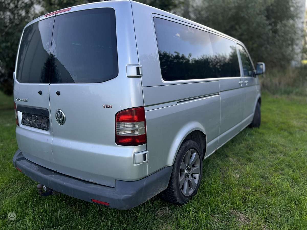 Volkswagen Caravelle - 4