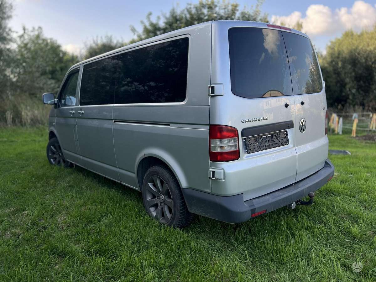 Volkswagen Caravelle - 5