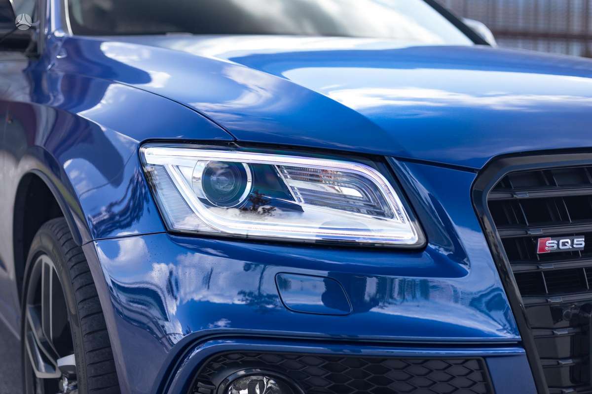Audi Q5, 3.0 l., off-road / crossover