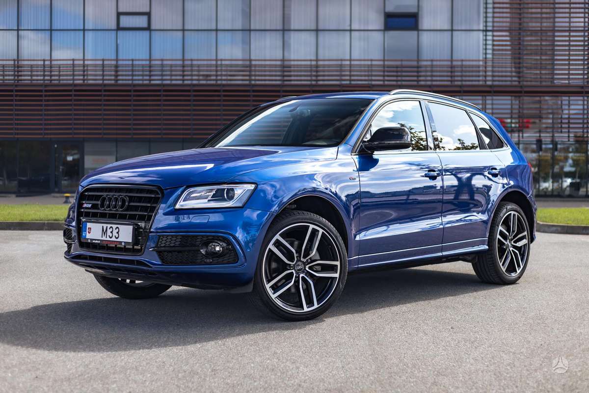 Audi Q5, 3.0 l., off-road / crossover