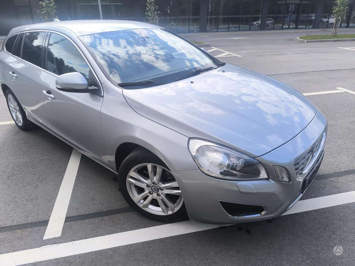 Volvo V60, 2.0 l., Универсал
