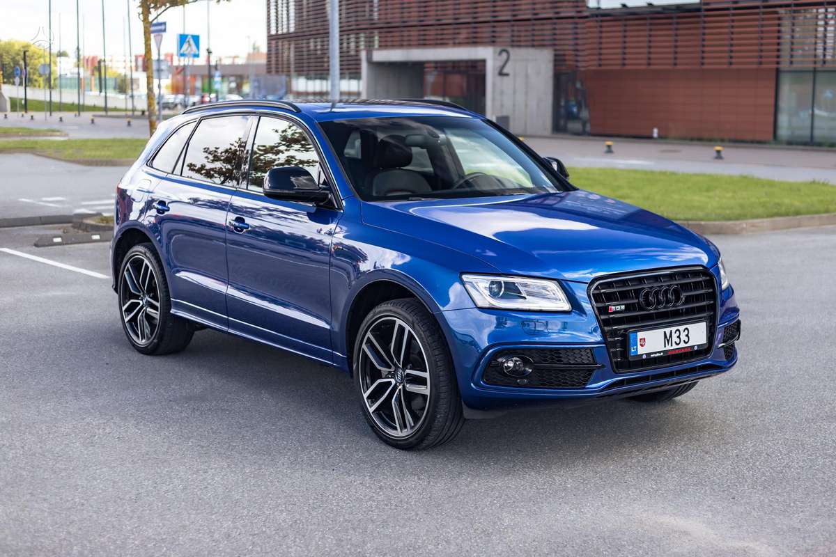 Audi Q5, 3.0 l., off-road / crossover