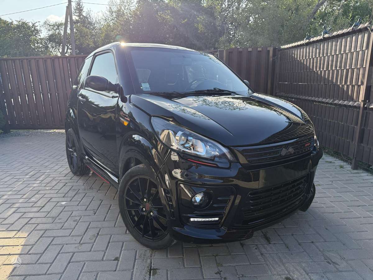 Ligier JS50, 0.5 l., hatchback