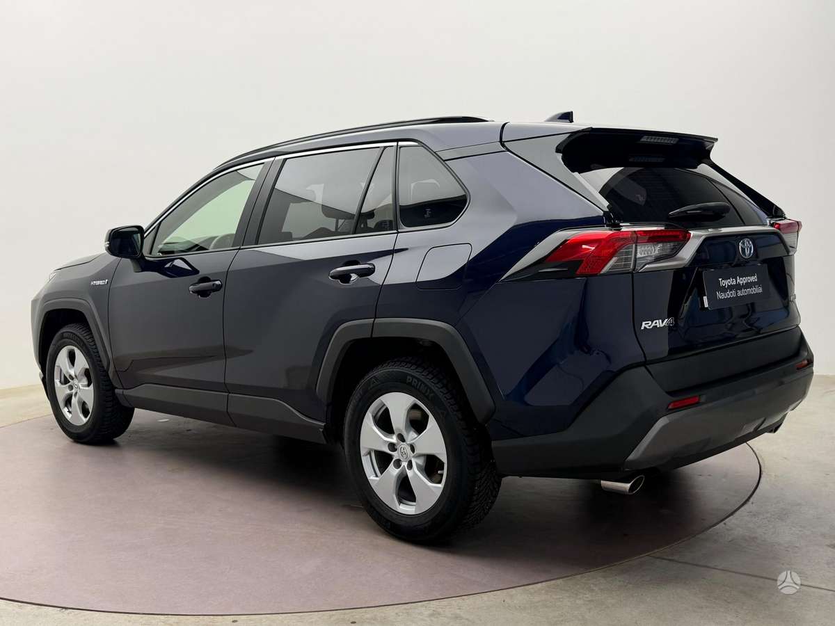 Toyota RAV4 - 6