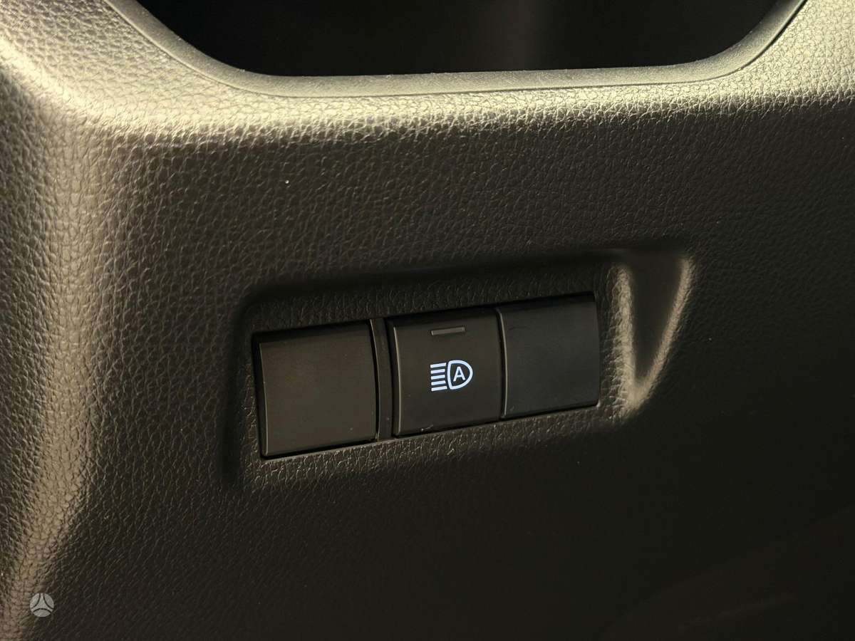 Toyota RAV4 - 11