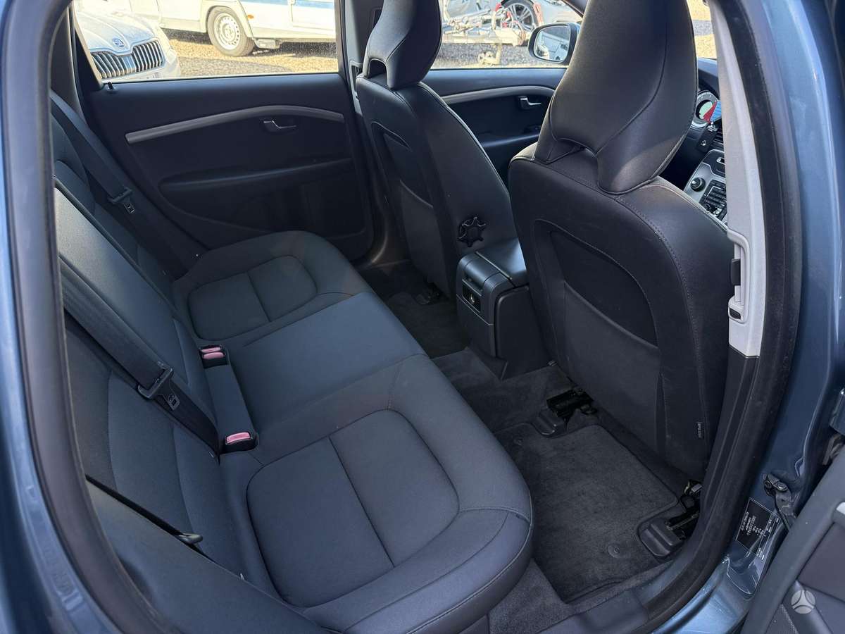 Volvo V70, 2.4 l., Универсал