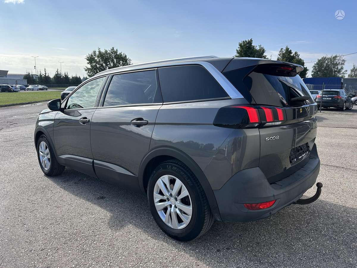 Peugeot 5008 - 5