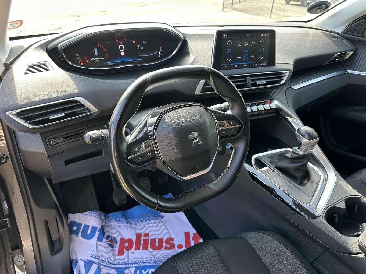 Peugeot 5008 - 8