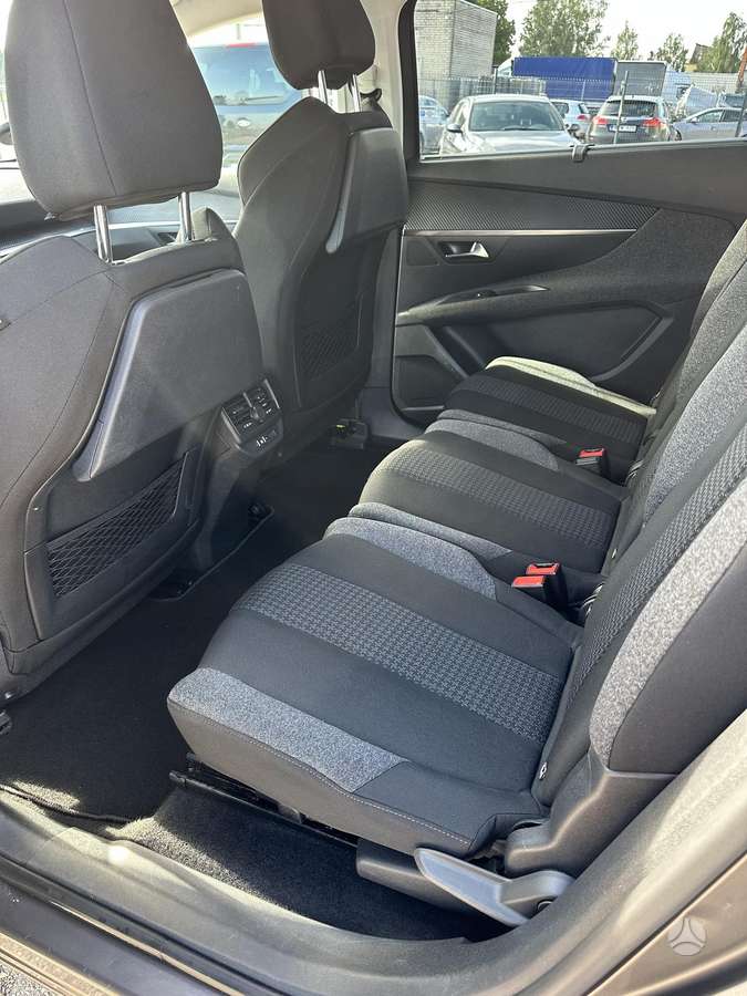 Peugeot 5008 - 12