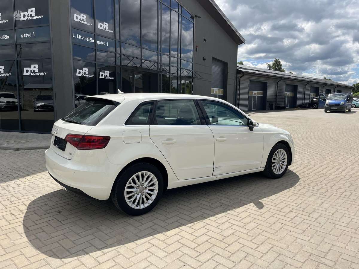 Audi A3, 1.6 l., Хэтчбек