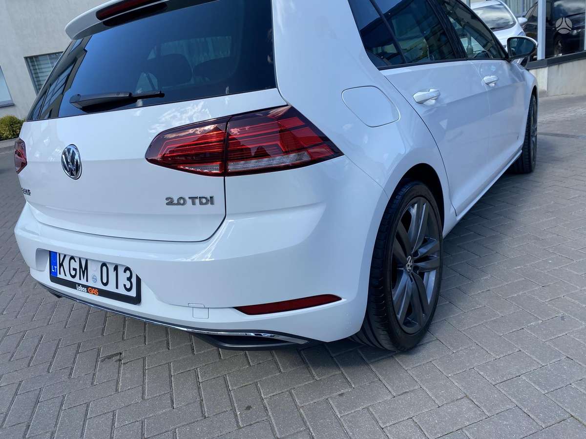 Volkswagen Golf - 3