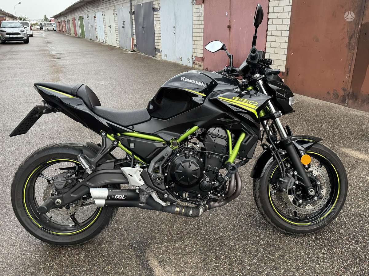 Kawasaki Z 650cc, street / classic