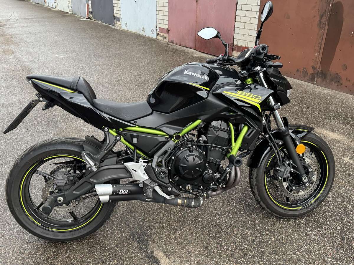 Kawasaki Z 650cc, street / classic