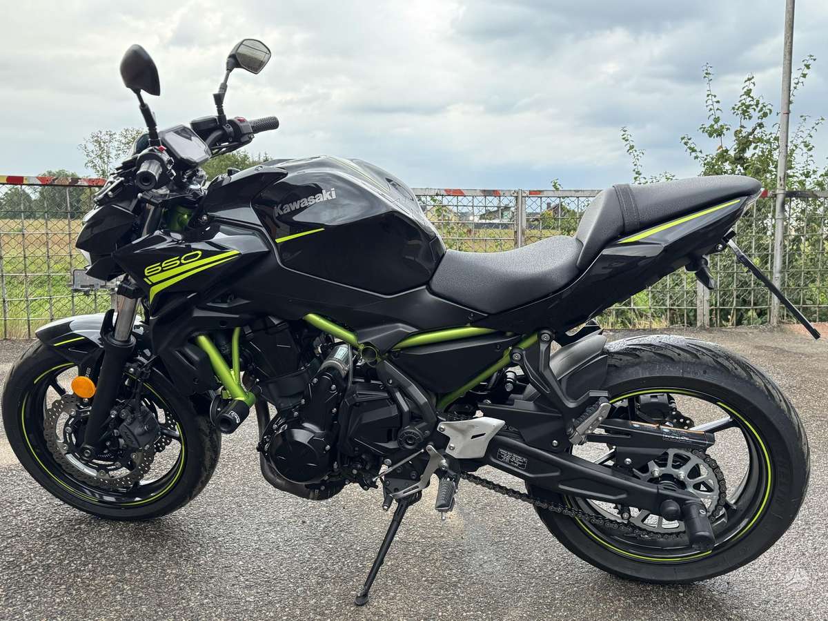 Kawasaki Z 650cc, street / classic
