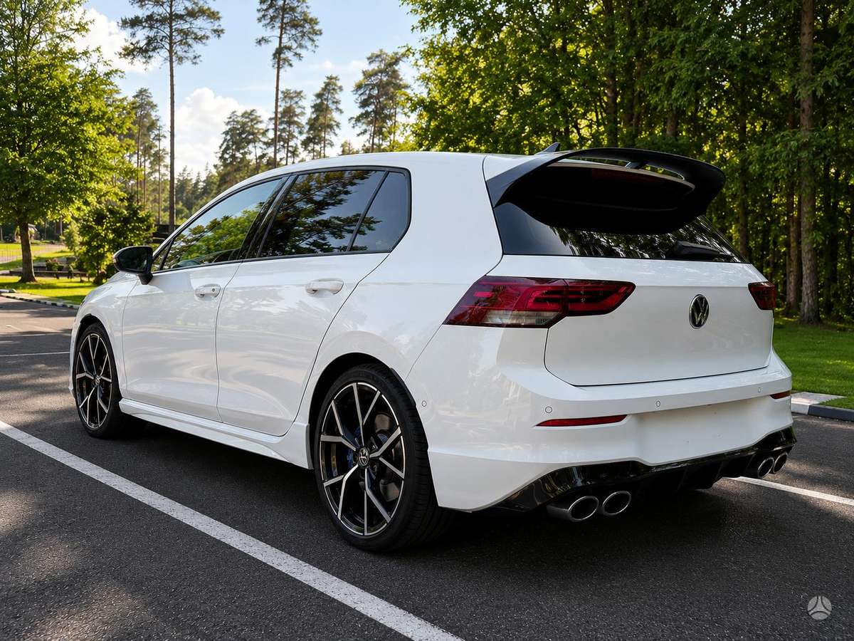 Volkswagen Golf - 3