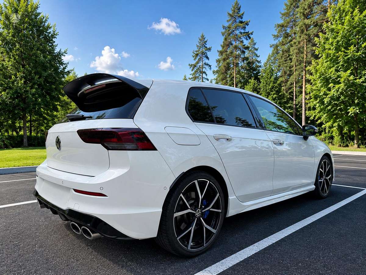 Volkswagen Golf - 5