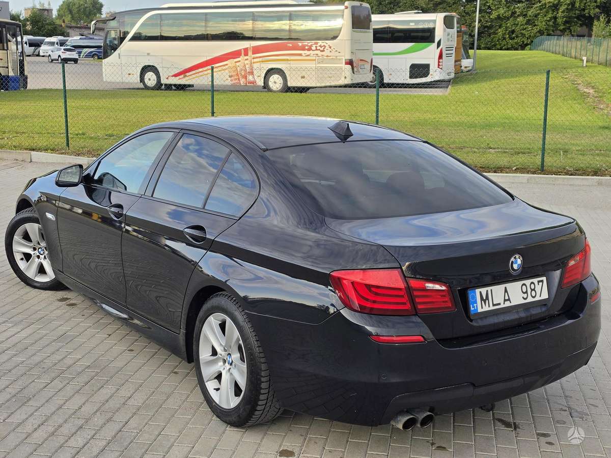 BMW 520, 2.0 l., Седан