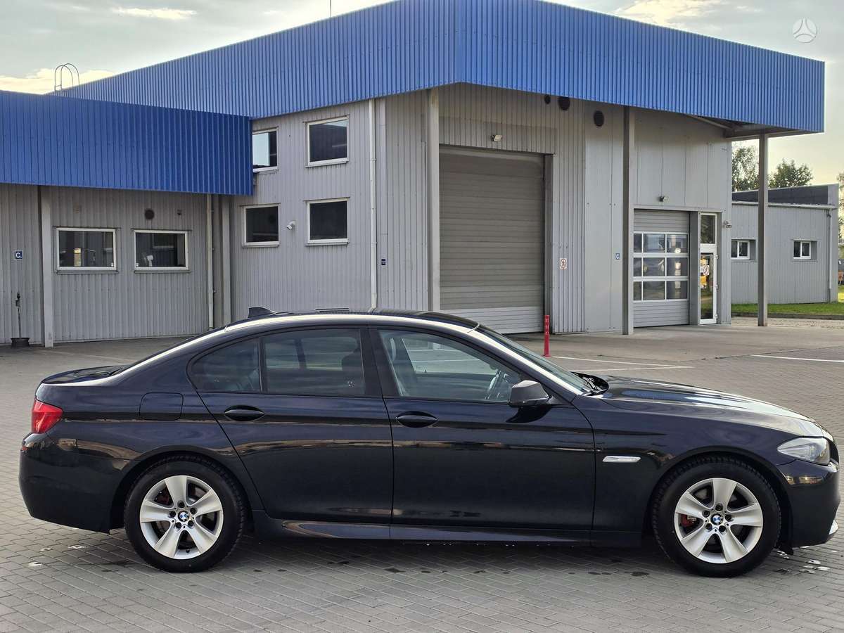 BMW 520, 2.0 l., Седан